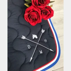 Dance With Him - Tapis de selle marine/ blanc/ rouge