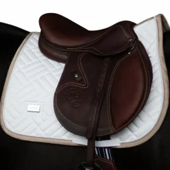 Equestrian Stockholm - Tapis de selle Modern White blanc/ sand
