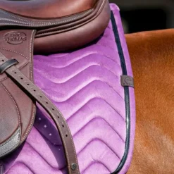 Equithème - Tapis de selle Glossy violet