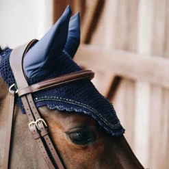 Kentucky Horsewear - Bonnet anti-bruit Wellington Stone & Pearl marine