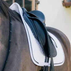 Kentucky Horsewear - Tapis de dressage Metal Chain blanc