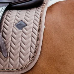 Kentucky Horsewear - Tapis de selle Velvet Pearls jumping beige