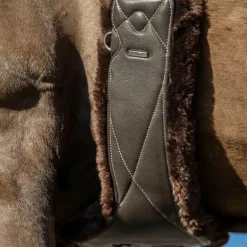 LeMieux - Sangle longue en cuir doublure amovible laine synthétique Arika marron